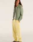 PANTALON LARGE LAZY JAUNE